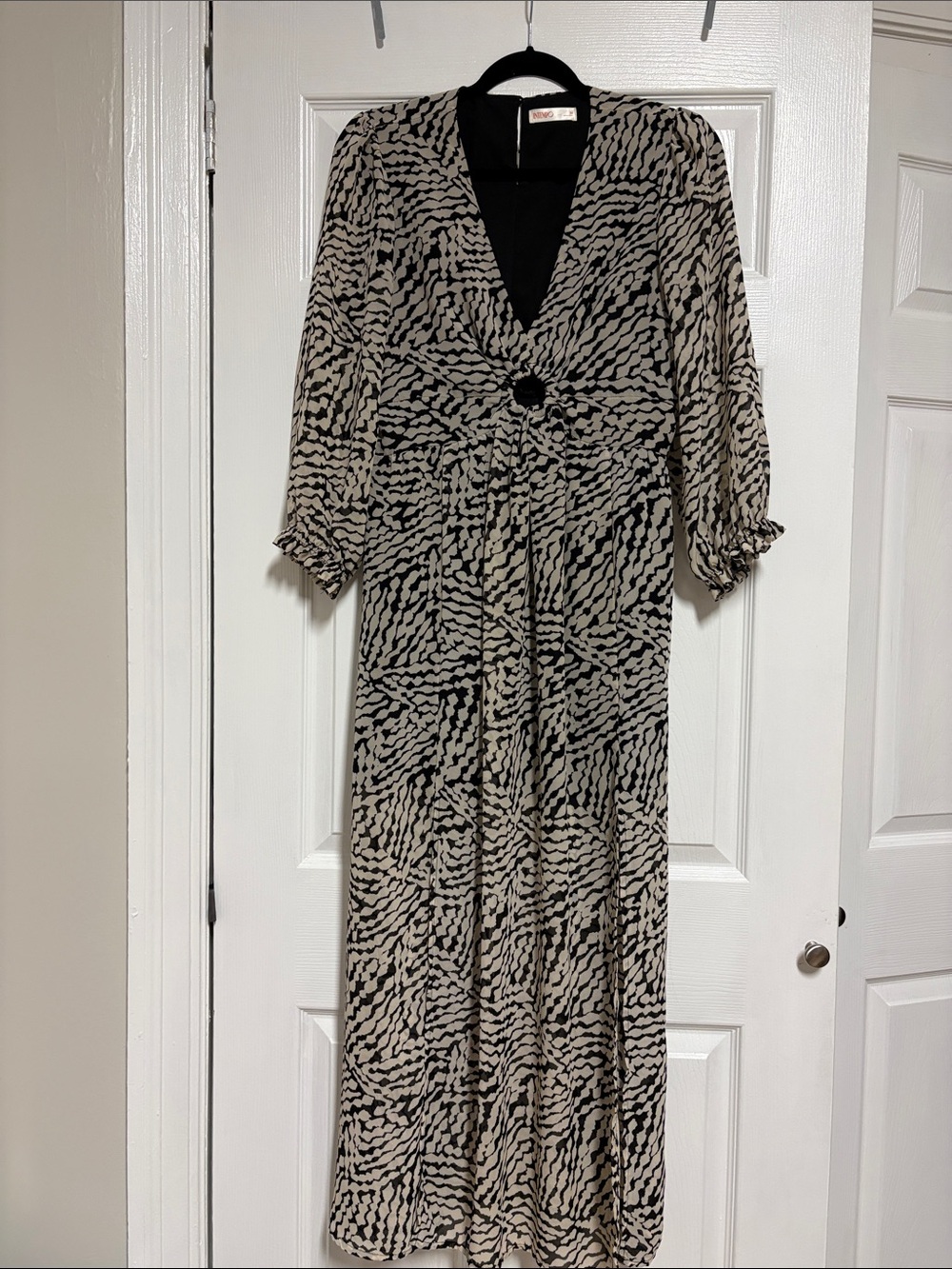 Black and Beige Printed V-Neck Maxi with Waist Button with splits
